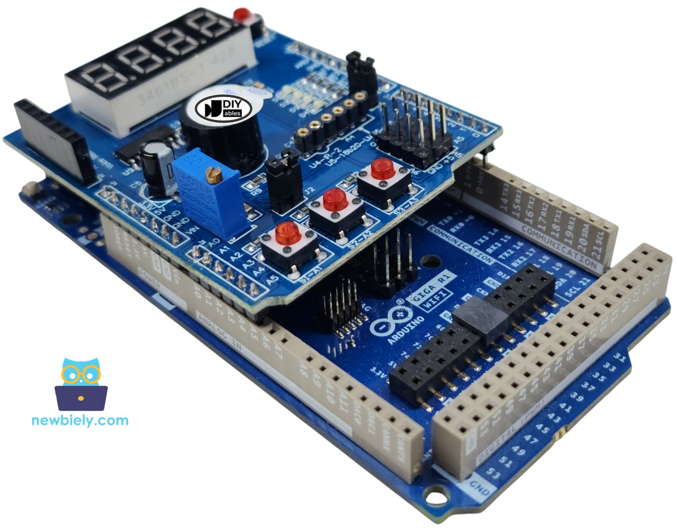 The wiring diagram between Arduino Giga R1 WiFi Multi-Function Shield