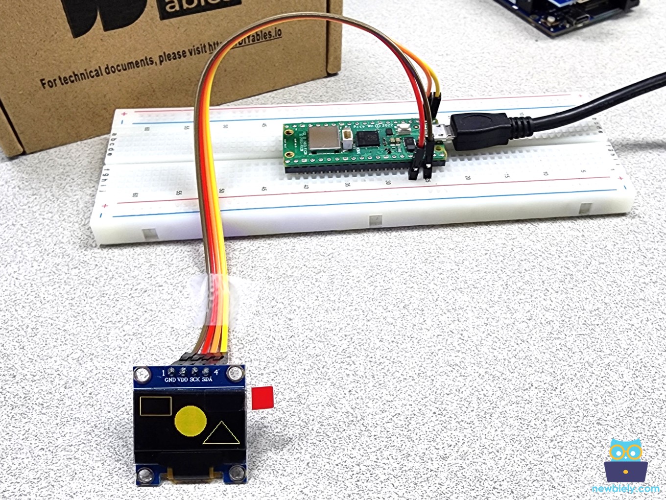 Raspberry Pi Pico draw rectangle, circle, an triagle on OLED